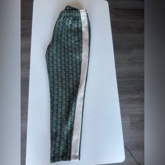 Lacoste 2 piece set - Picture 4 of 4